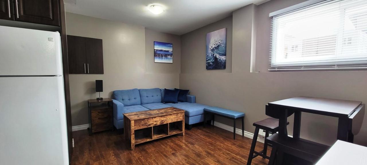 Blue Wave 2 Bedroom Suite Saskatoon Exteriör bild