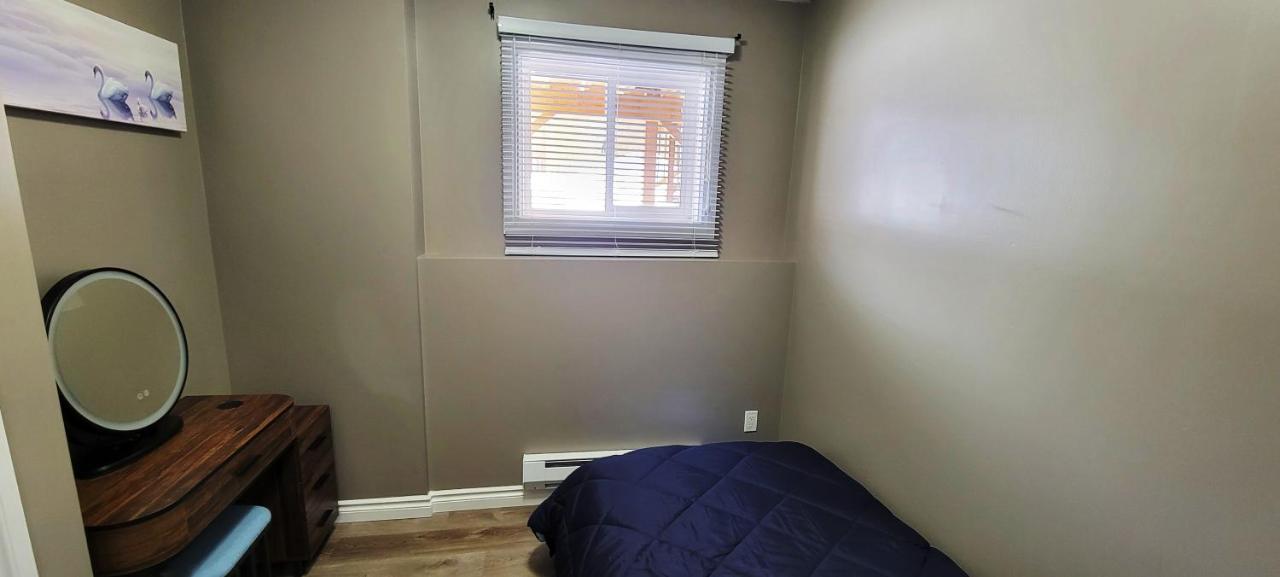 Blue Wave 2 Bedroom Suite Saskatoon Exteriör bild